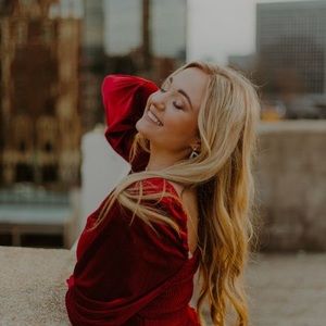 Meet your Posher, Ashlyn